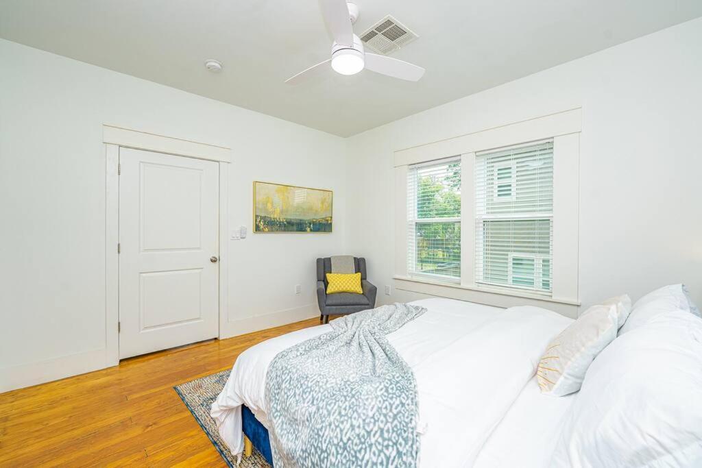 East Downtown Private Restored Historic Apartment_ * Houston