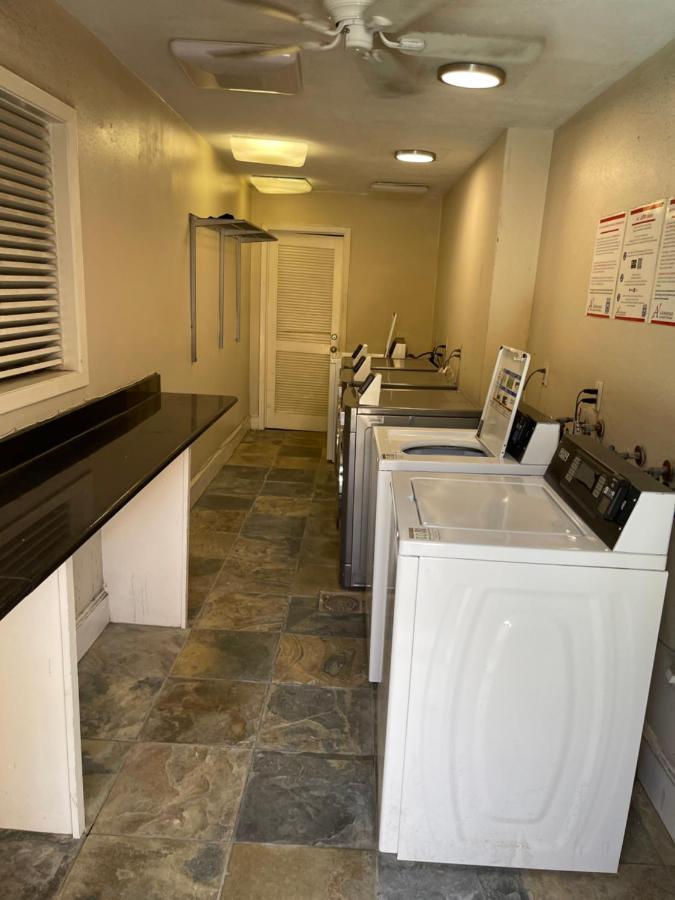 Bed & Breakfast Stunning Private In Town Houston