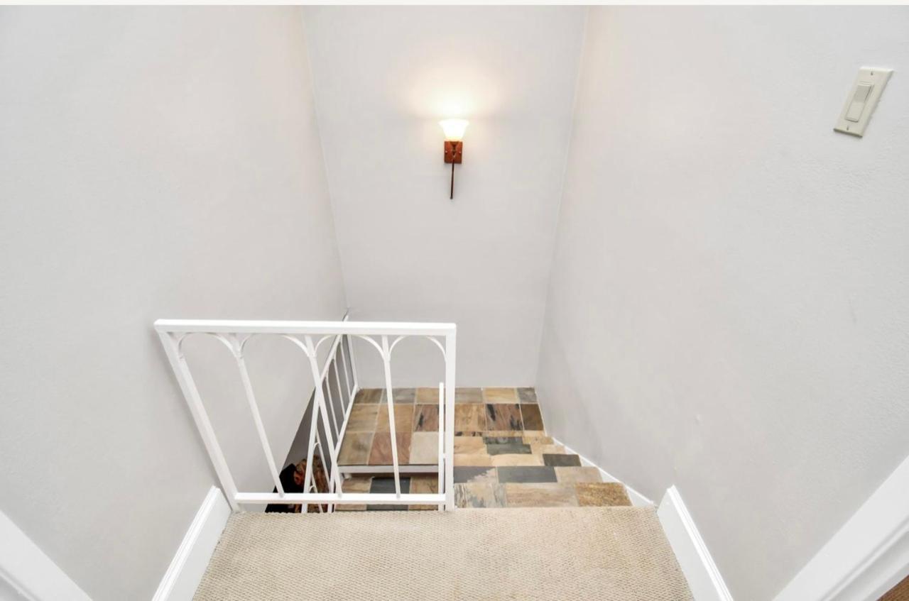 Stunning Private In Town Bed & Breakfast Houston