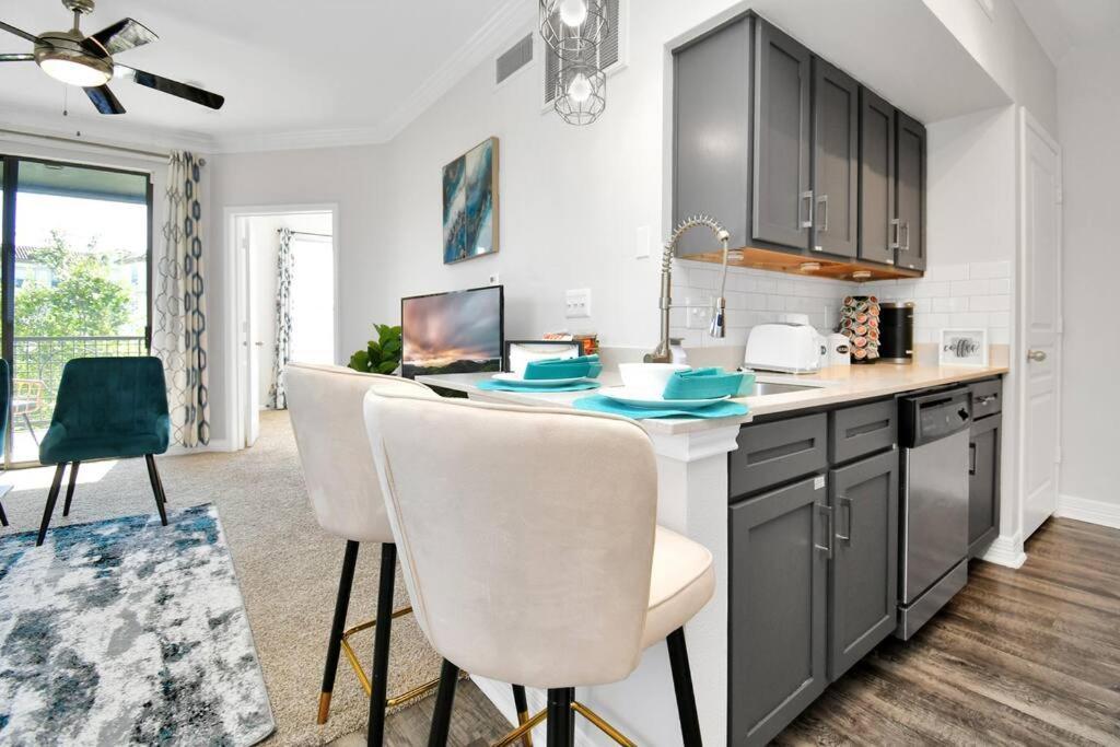 Chic Retreat-walk To Nrg-pool * Houston