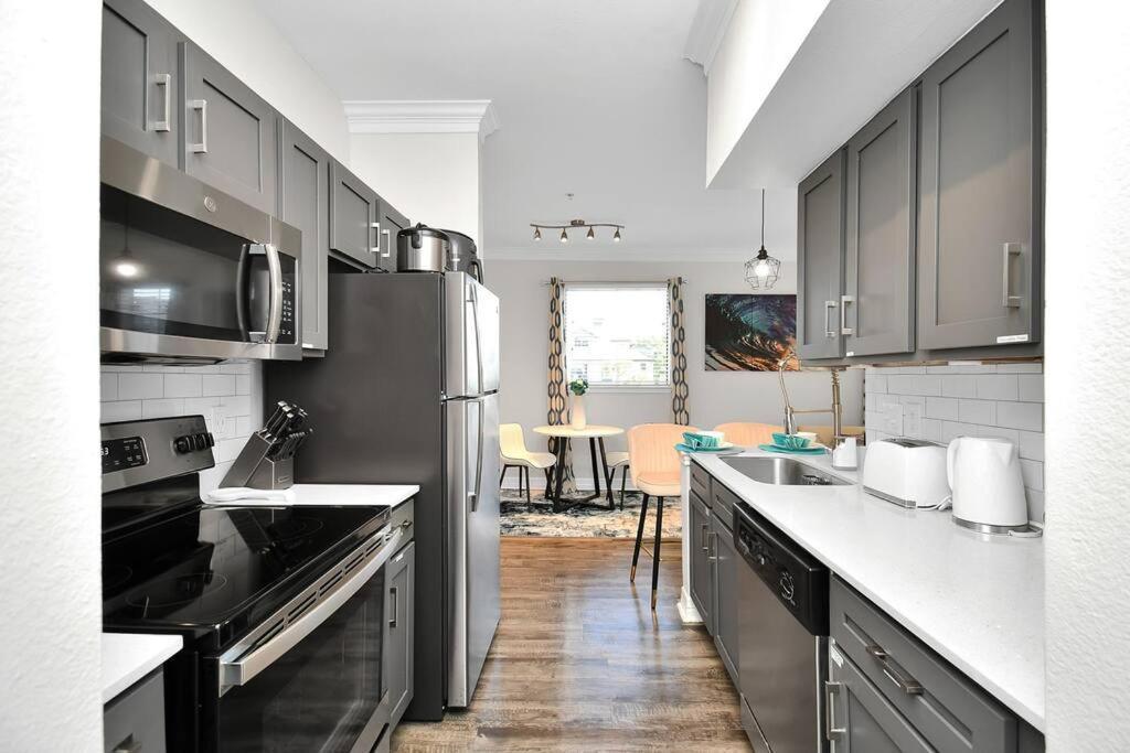 Chic Retreat-walk To Nrg-pool *