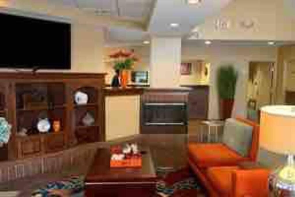 The Holistic Escape W/fast Wifi & Free Parking * Houston