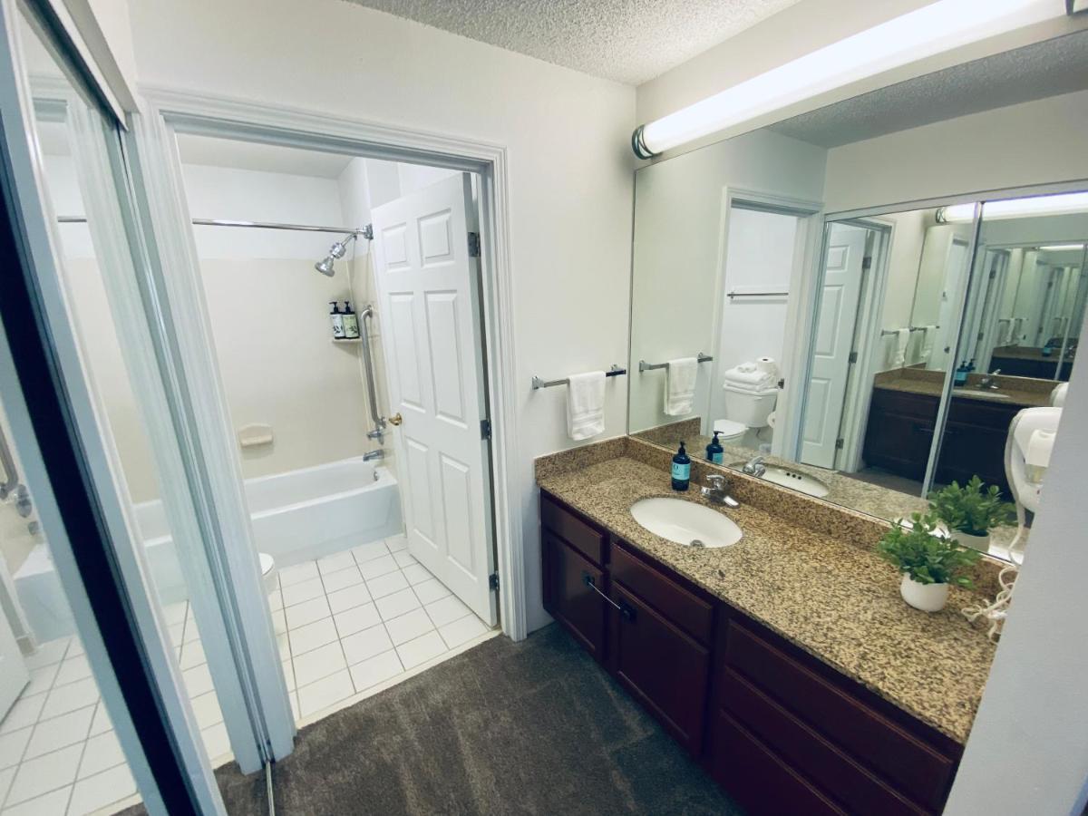 The Holistic Escape W/fast Wifi & Free Parking *