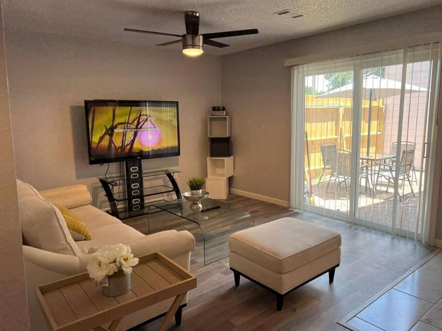 Apartment Spacious N Cozy 3 Bedroom // 15 Min From Downtown