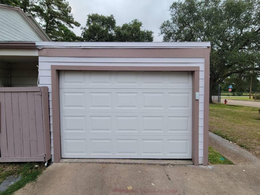 Spacious N Cozy 3 Bedroom // 15 Min From Downtown Apartment Houston