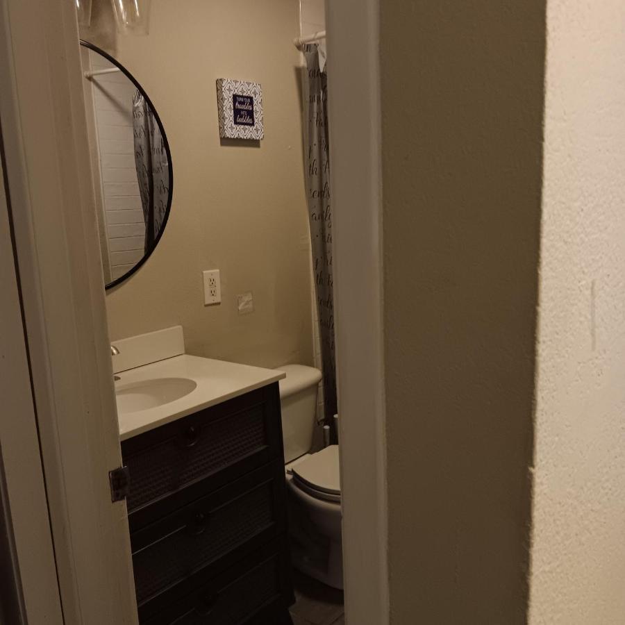 Apartment Outstanding Studio Apts Downtown *
