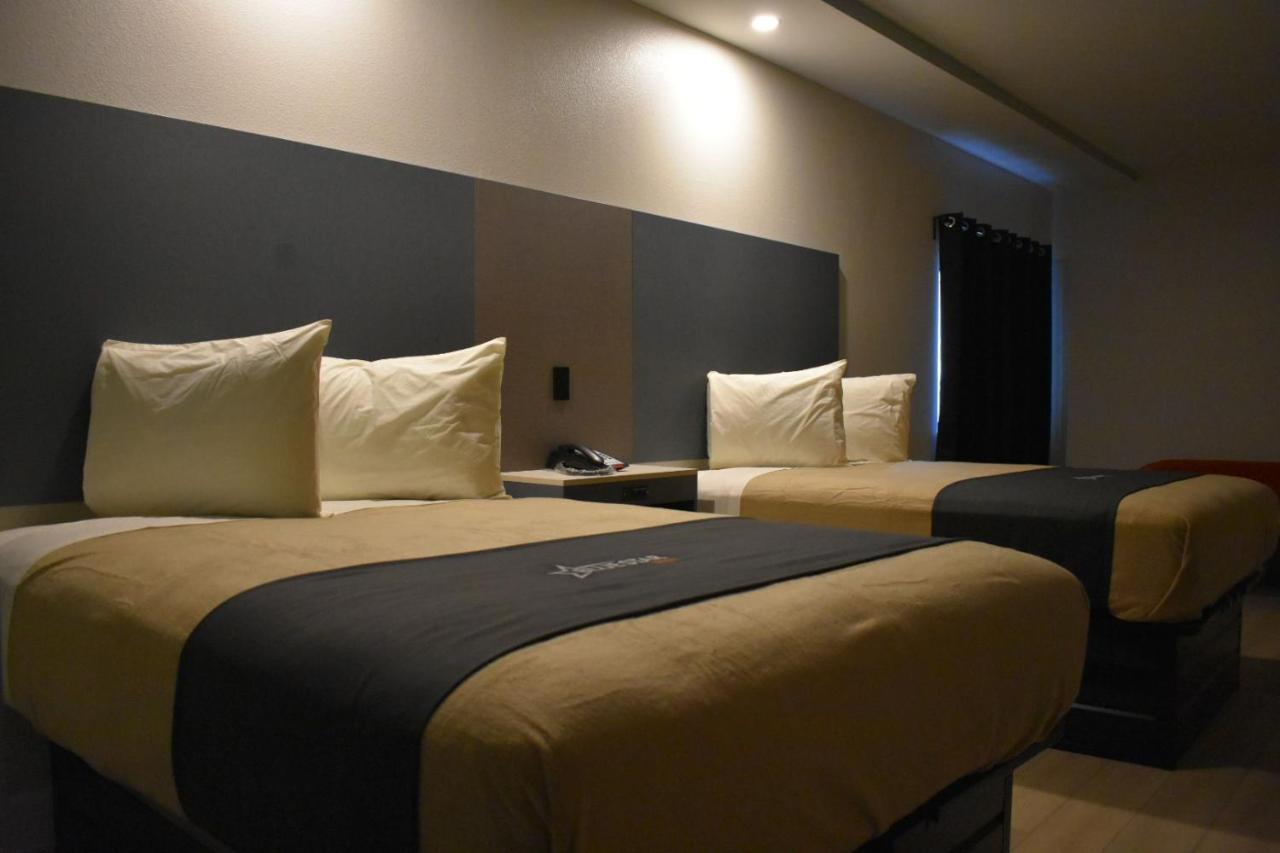 Blue Star Hotel Houston