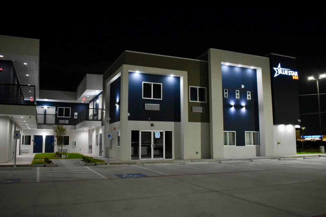 Hotel Blue Star