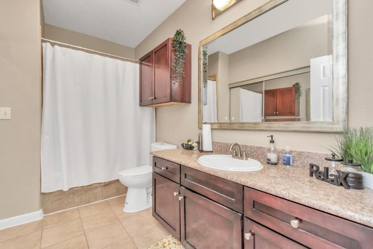 Medical Center Executive 2 Bedroom 2 Bathroom *