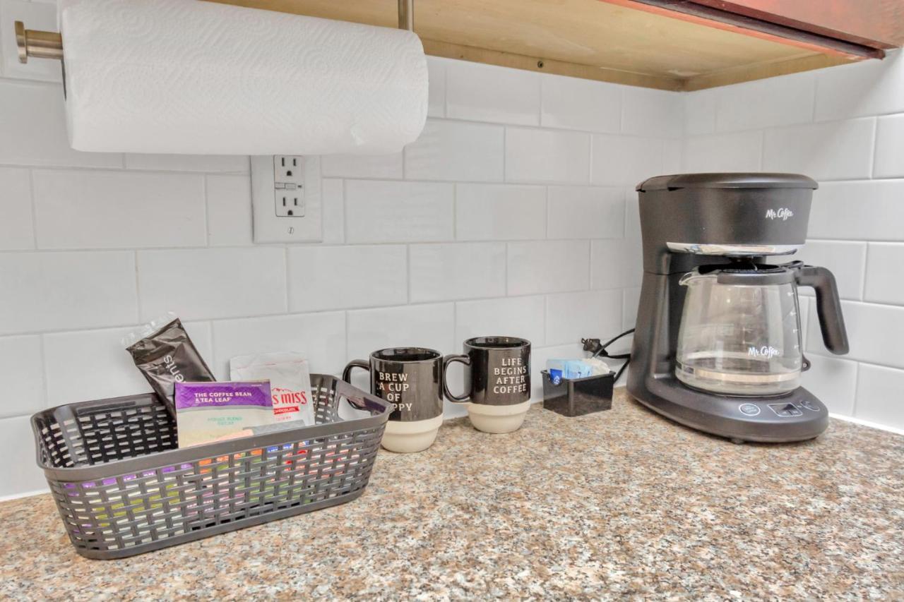 Medical Center Executive 2 Bedroom 2 Bathroom Apartment