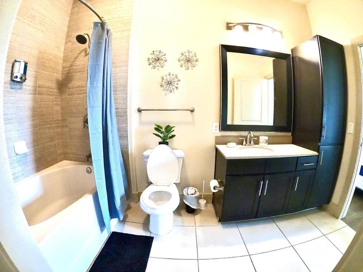 Apartment 5 Mins To Med Center, Comfy King Beds, Wifi,gym,pool *