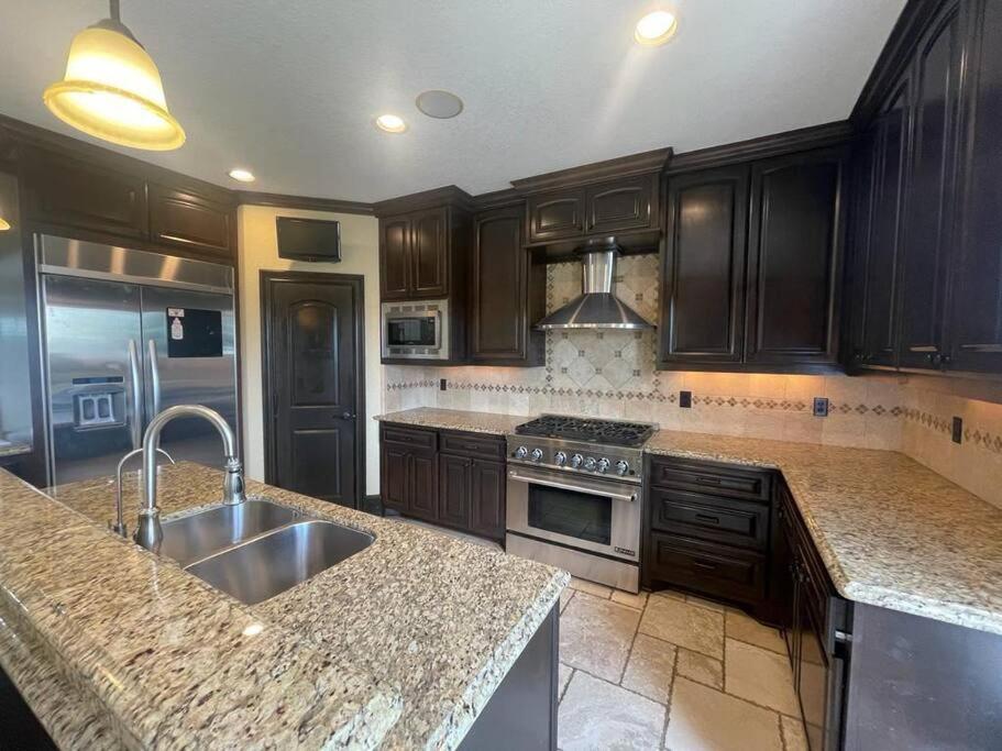 Holiday home Adelina Mini-castle At Galleria With Heated Pool & Houston