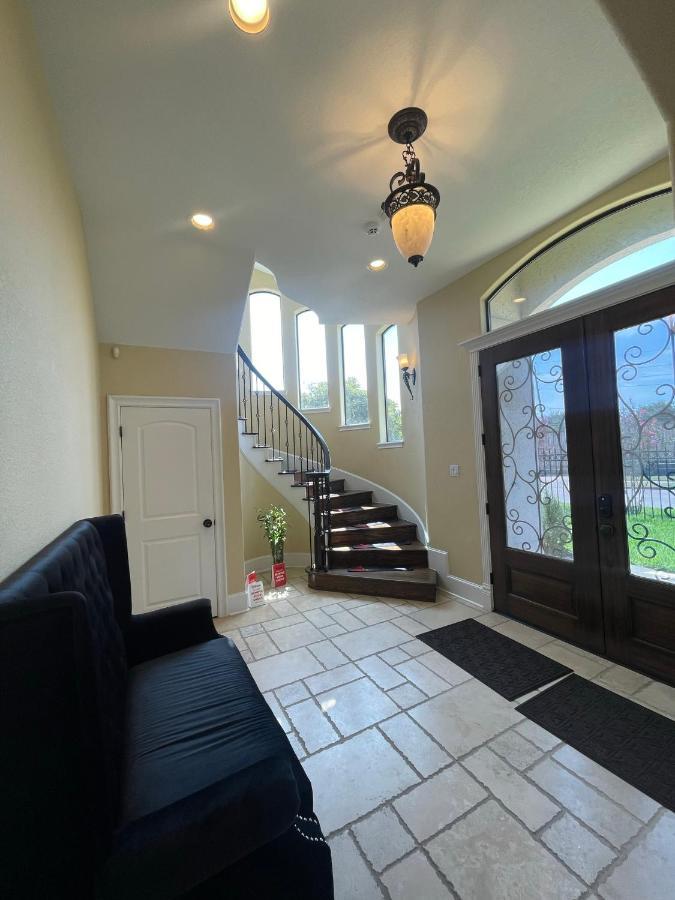 Holiday home Adelina Mini-castle At Galleria With Heated Pool & *