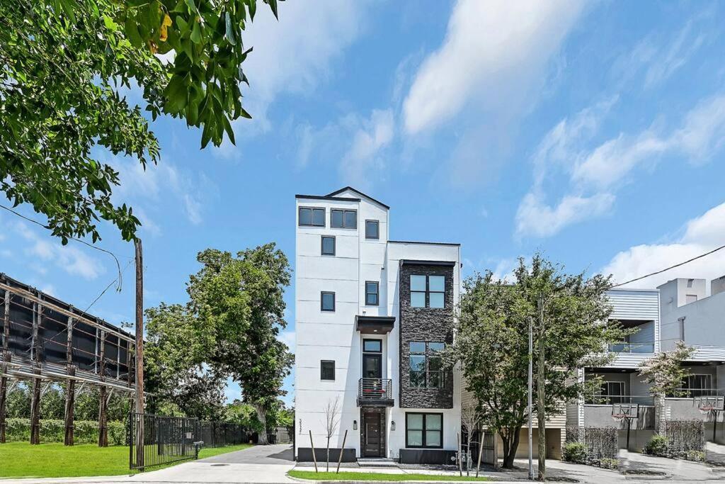 Holiday home Luxury At The Heights~close To Downtown