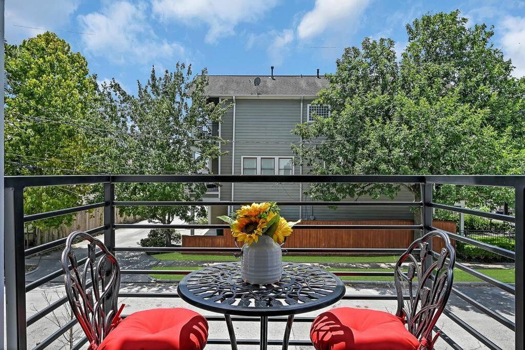 Luxury At The Heights~close To Downtown Holiday home