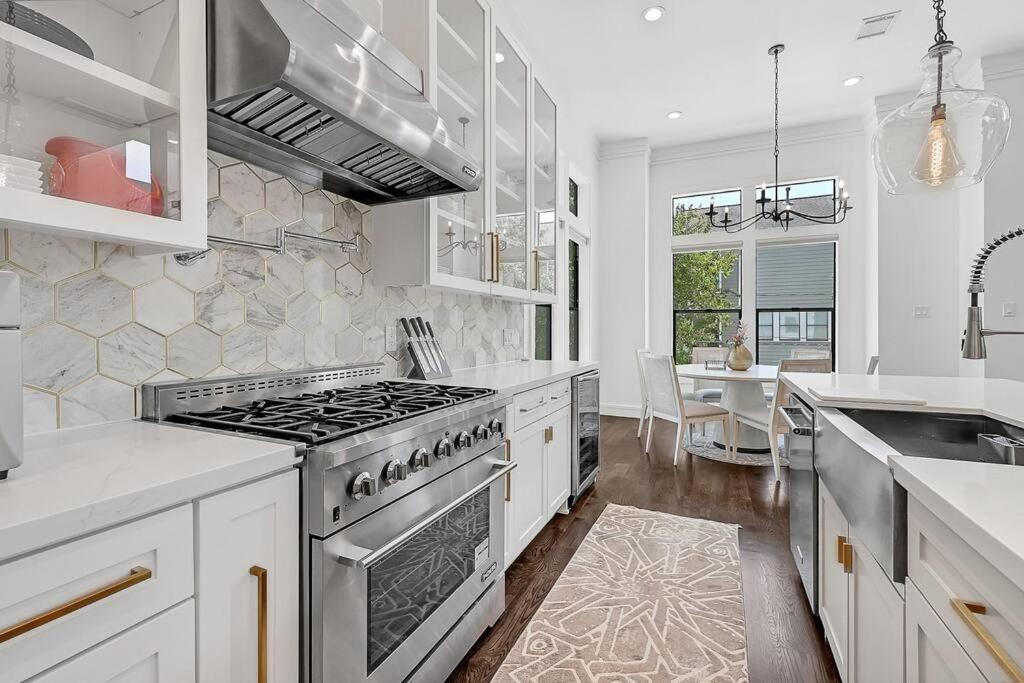 Luxury At The Heights~close To Downtown