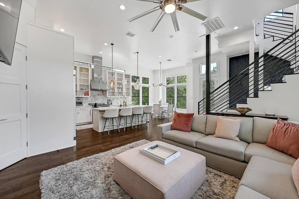 Holiday home Luxury At The Heights~close To Downtown