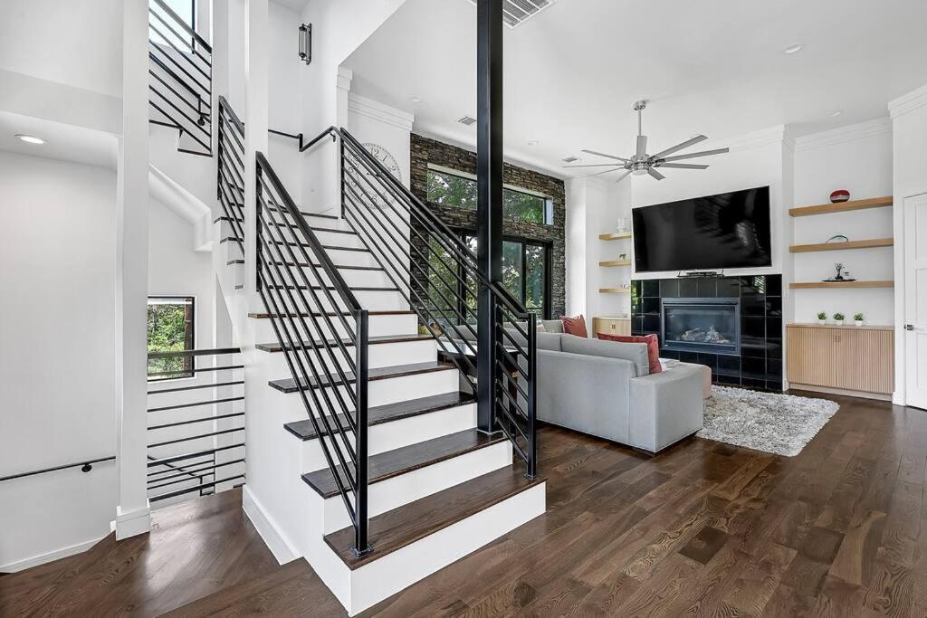 Holiday home Luxury At The Heights~close To Downtown Houston