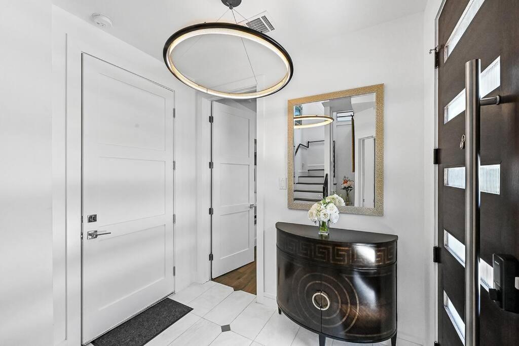 Holiday home Luxury At The Heights~close To Downtown Houston