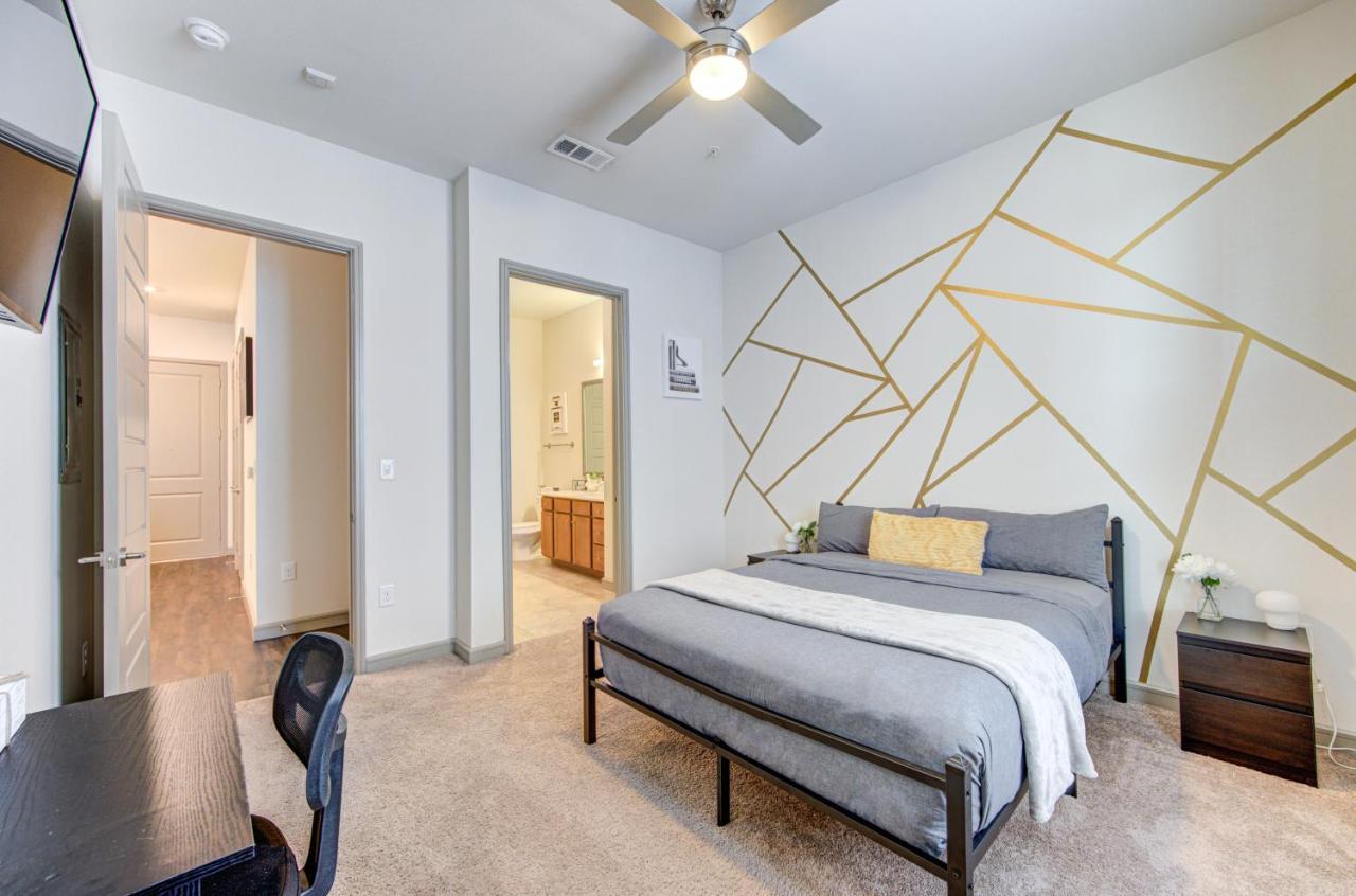 Apartment Urban Escape 1br,pool,gym,rooftop Serenity, Petsok Houston