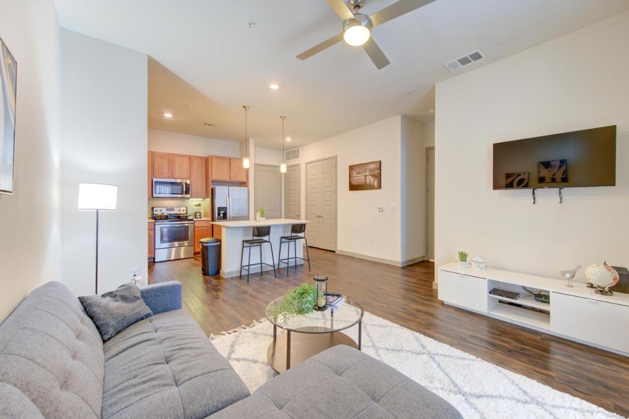 Urban Escape 1br,pool,gym,rooftop Serenity, Petsok Apartment Houston