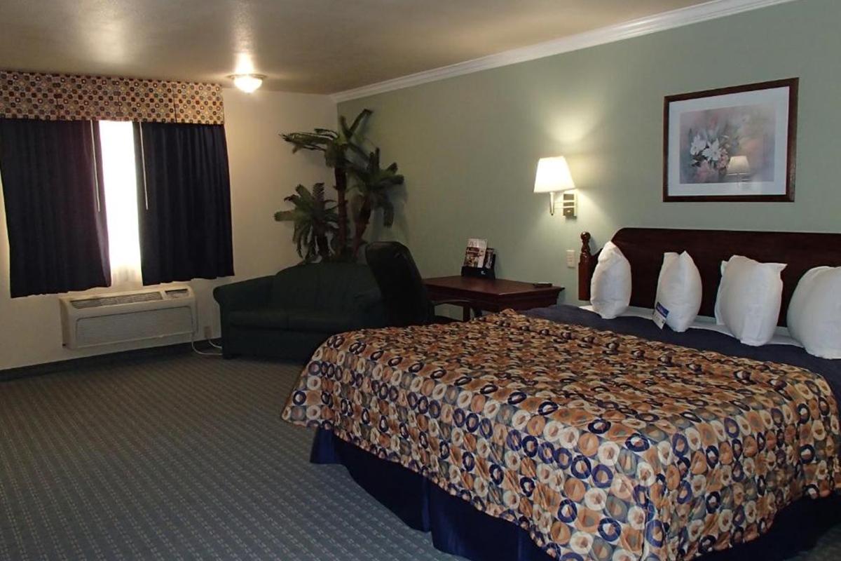 Americas Best Value Hobby Airport Houston