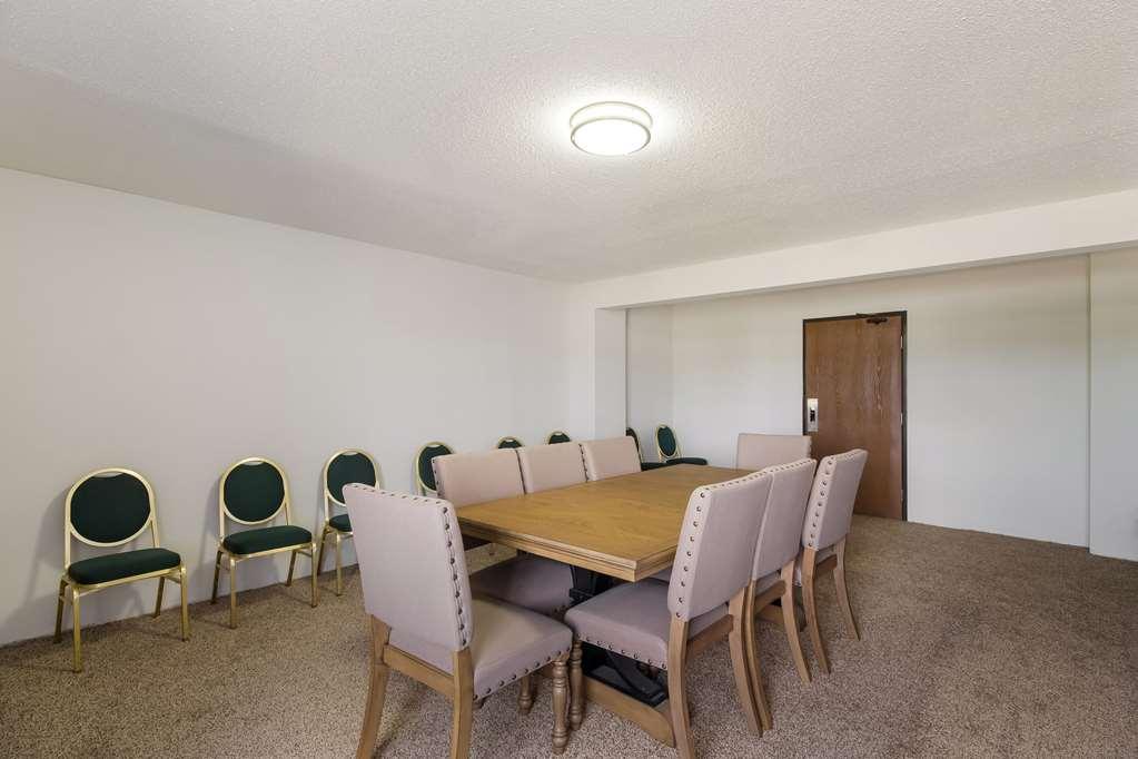 Rodeway North Greenspoint Hotel