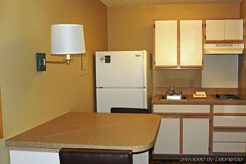 Extended America - - Willowbrook 2* Houston