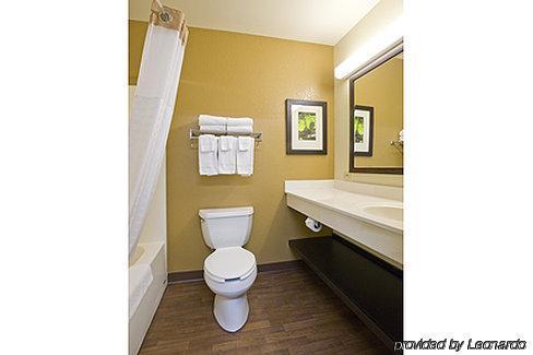 Hotel Extended America - - Willowbrook 2*