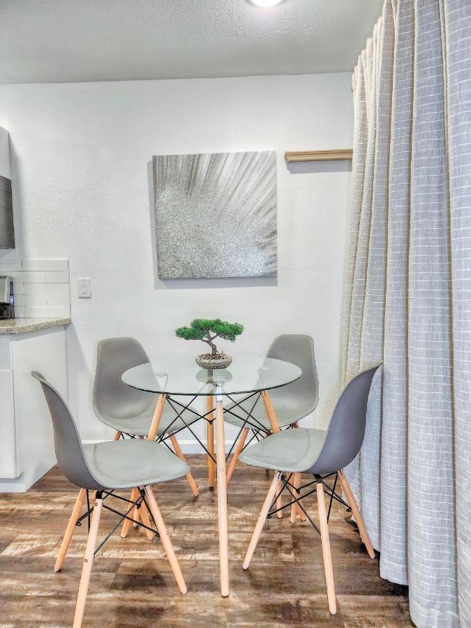 Cozy 1 Bed 1 Bath, Centrally Located, Self-check-in Houston