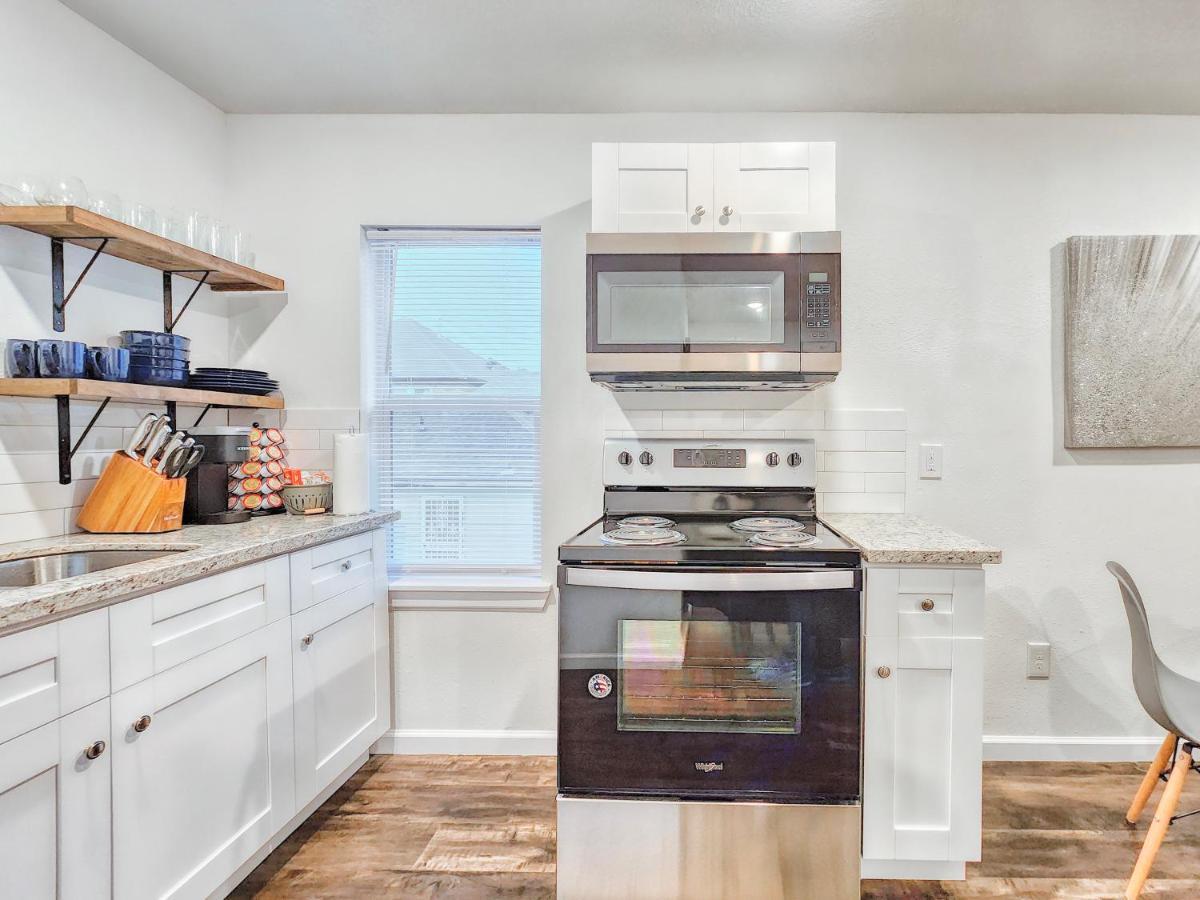 Apartment Cozy 1 Bed 1 Bath, Centrally Located, Self-check-in Houston