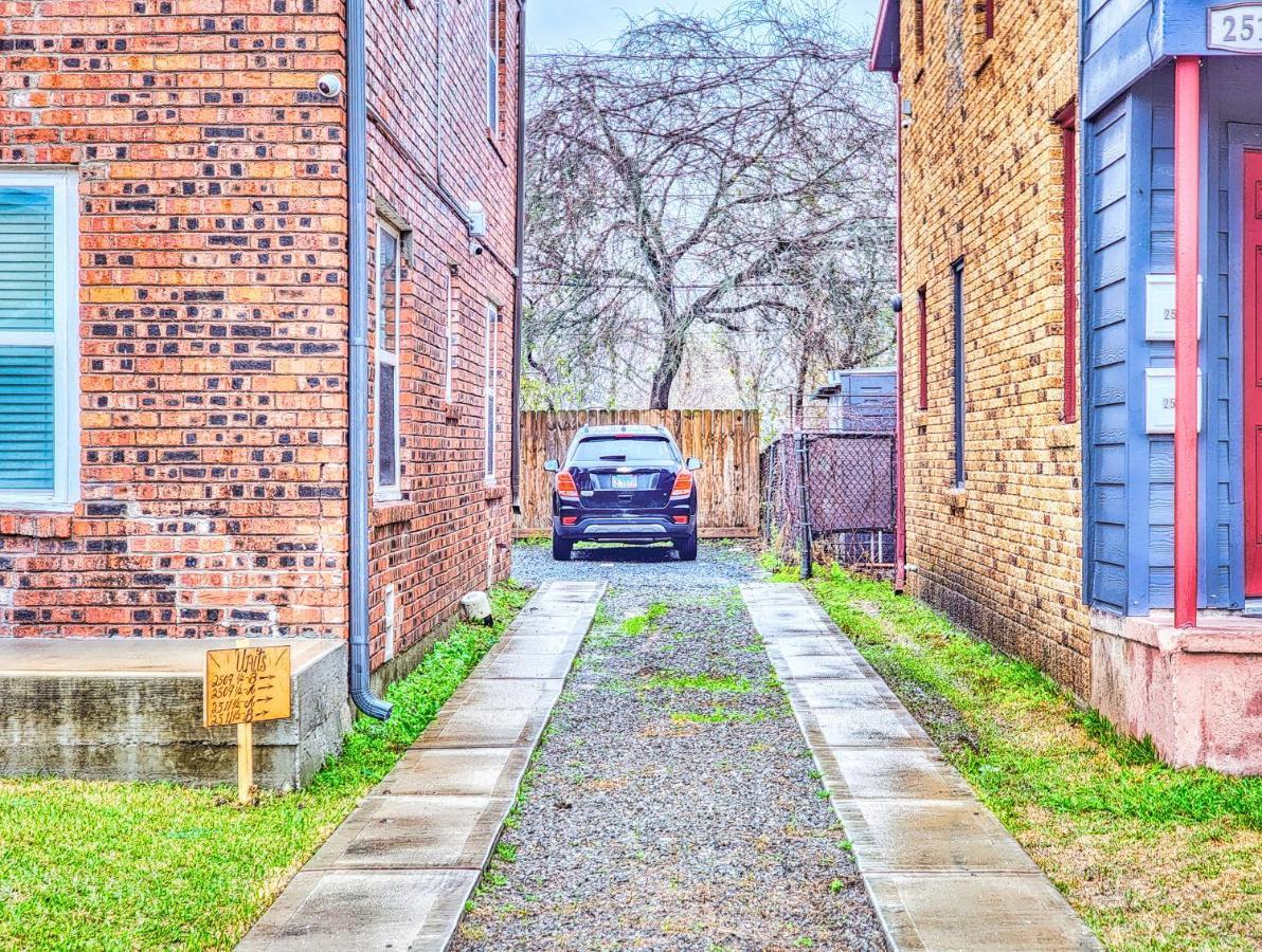 Apartment Cozy 1 Bed 1 Bath, Centrally Located, Self-check-in *