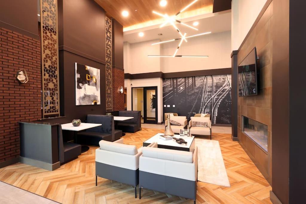 Apartment Comfortable Getaway Downtown Htx Houston