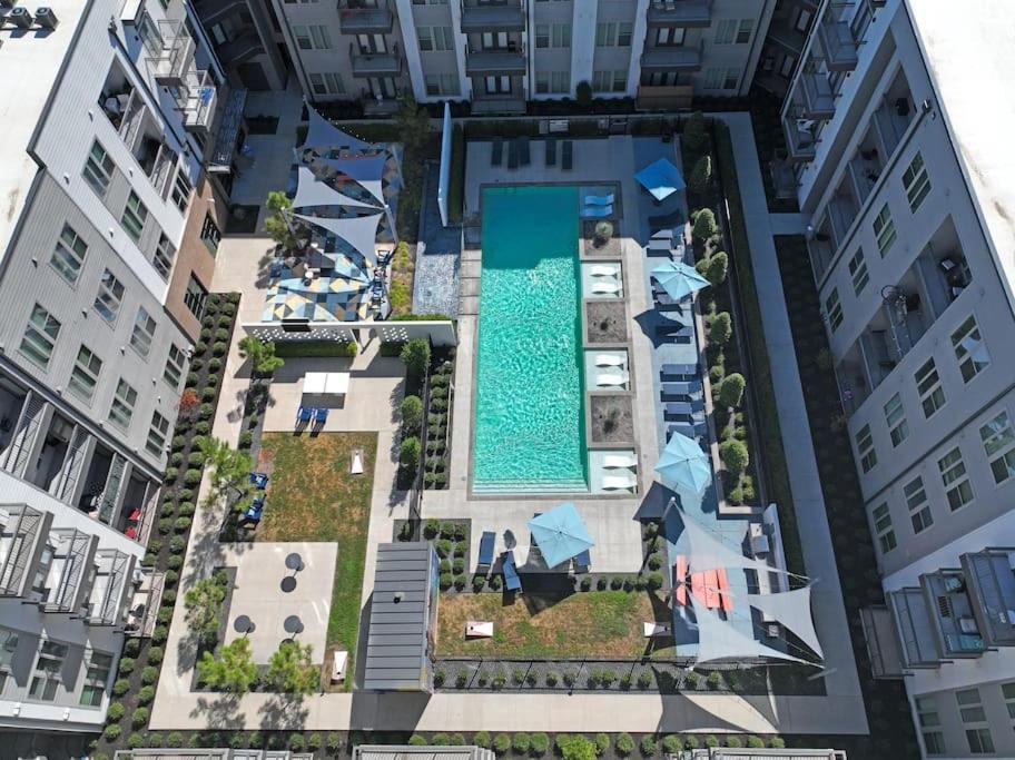 Comfortable Getaway Downtown Htx