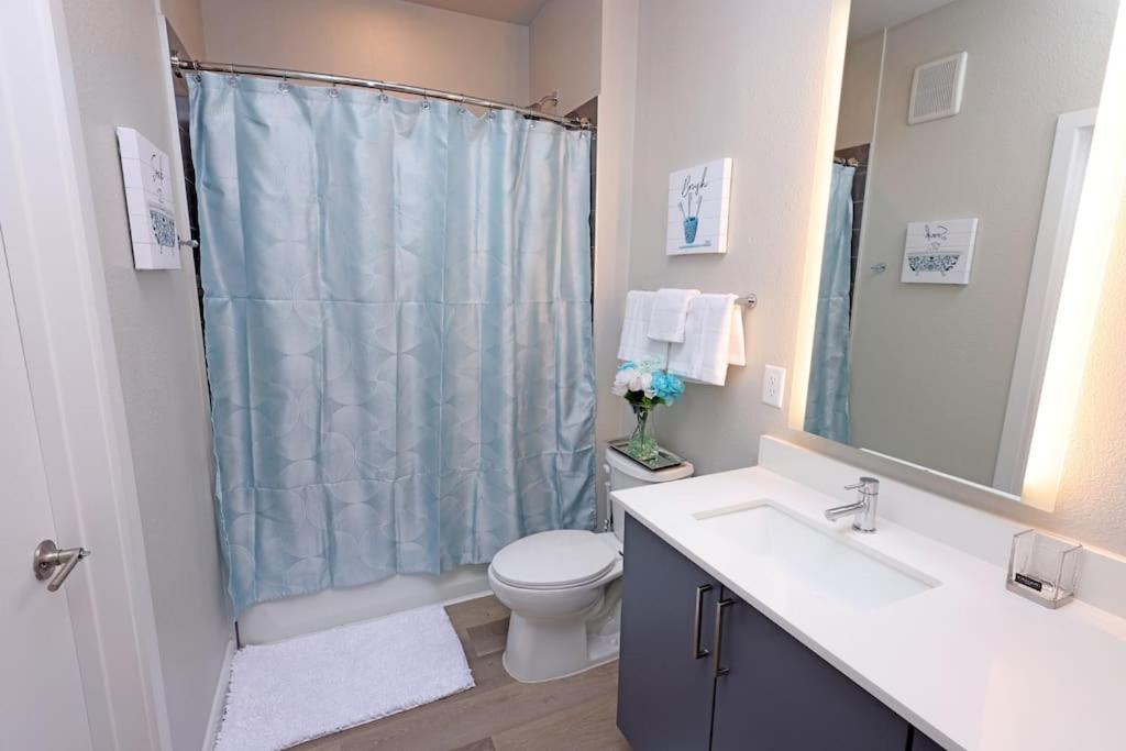 Apartment Comfortable Getaway Downtown Htx Houston