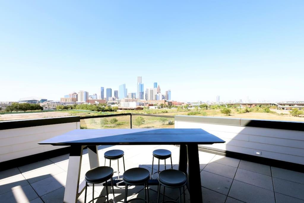 Comfortable Getaway Downtown Htx *