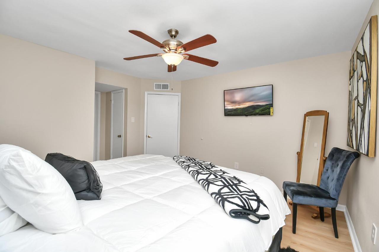 Tranquil 3br Getaway:modern Apartment