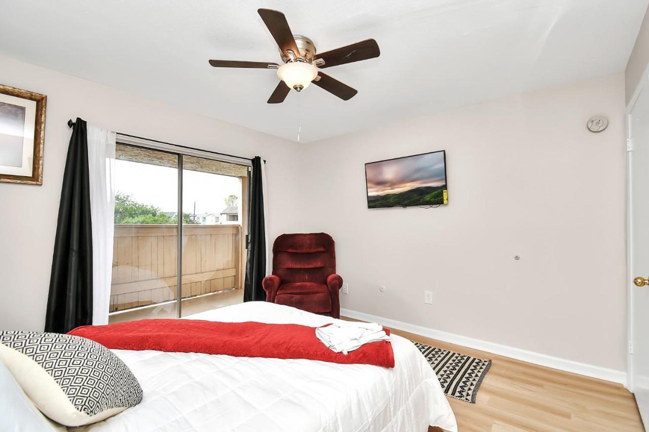 Tranquil 3br Getaway:modern Apartment