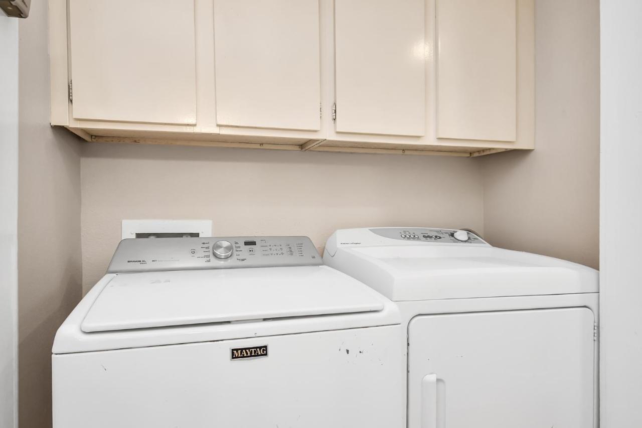 Tranquil 3br Getaway:modern Apartment Houston