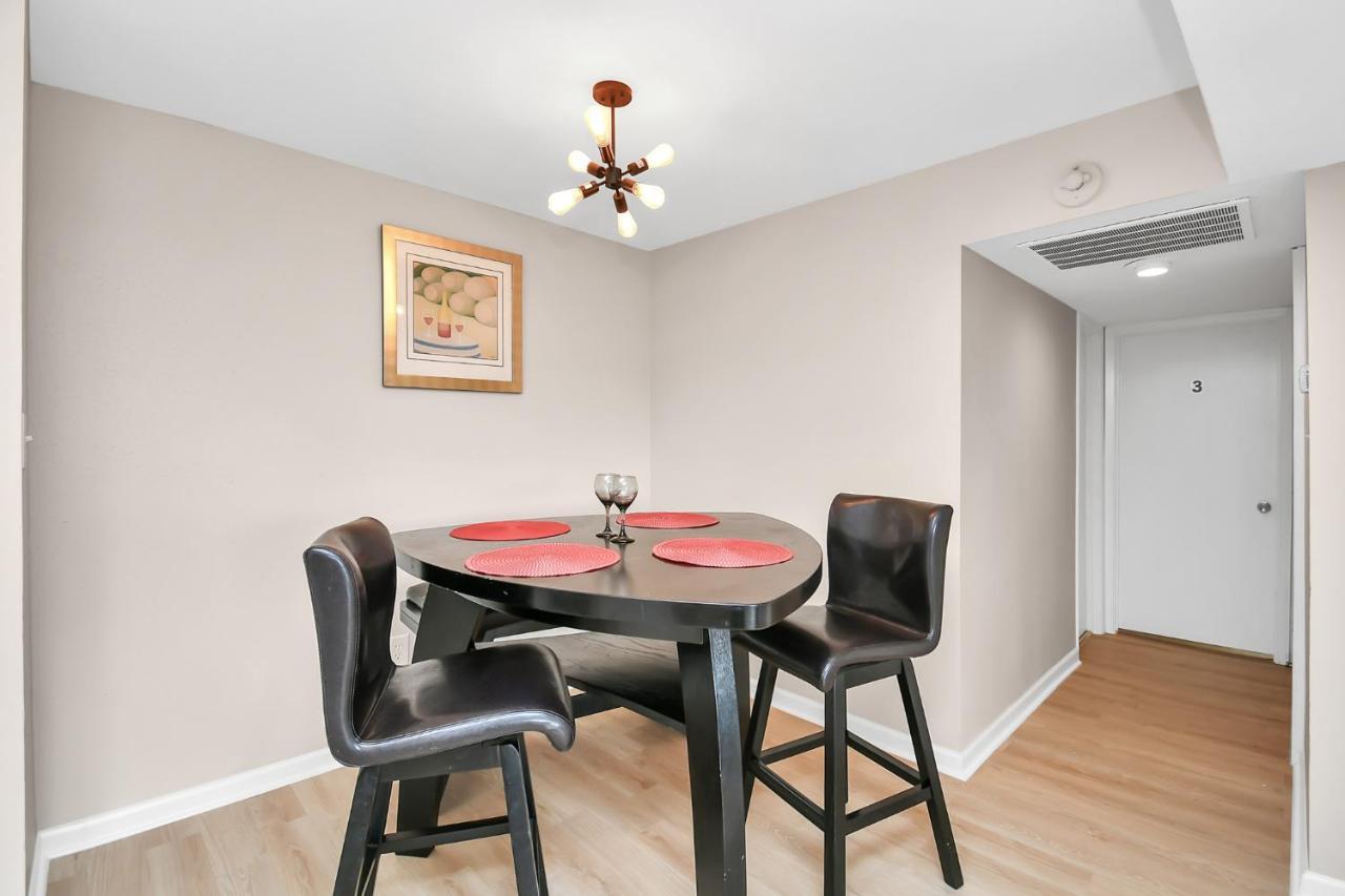 Tranquil 3br Getaway:modern Apartment *