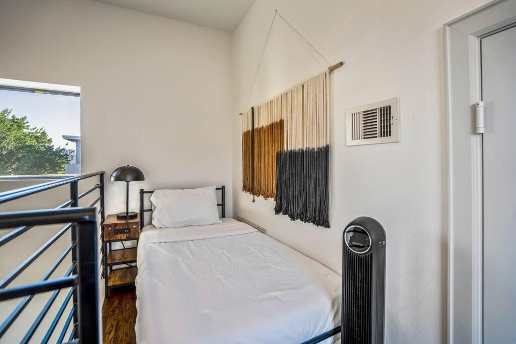 Urban Jungle Retreat In The Htx Skyline * Houston