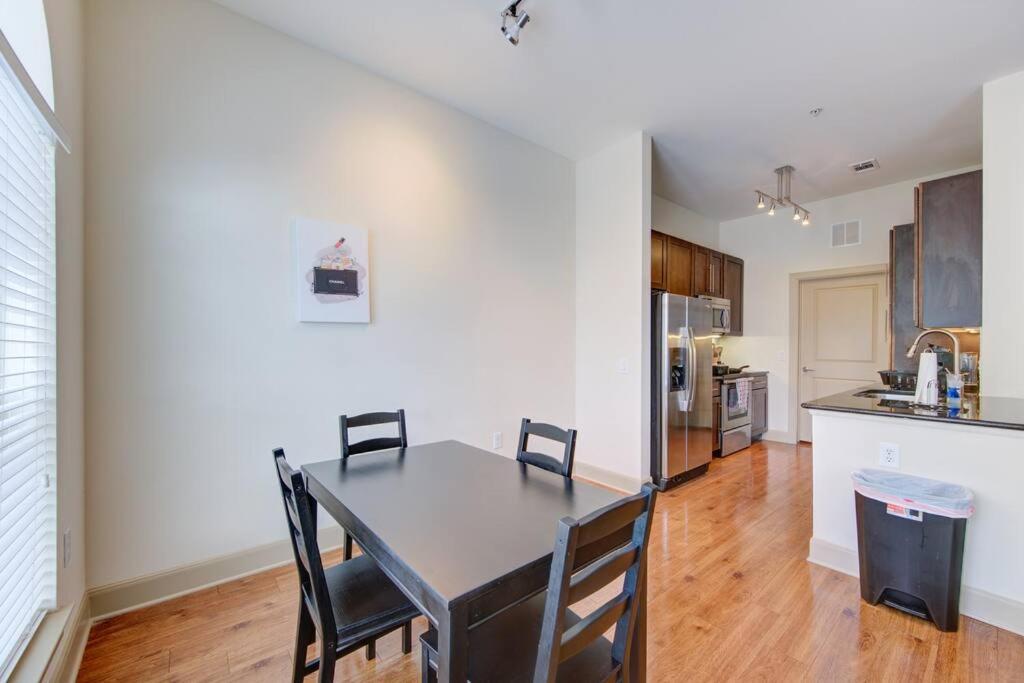 Apartment 1br Urban Retreat Pool Gym Near Nrg Wifi Petok