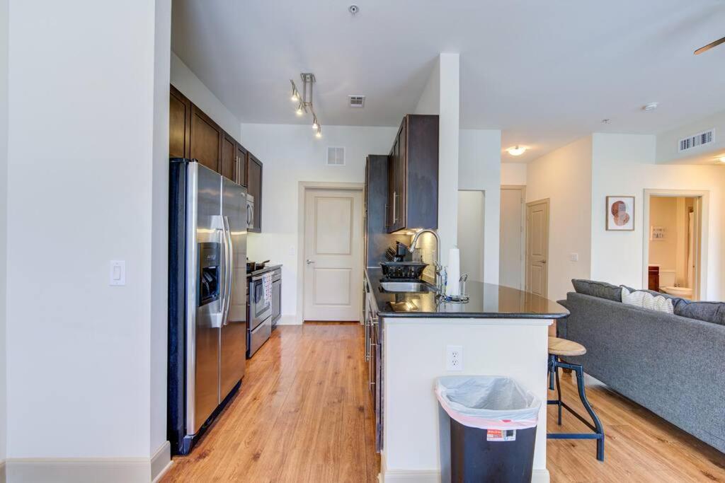Apartment 1br Urban Retreat Pool Gym Near Nrg Wifi Petok *