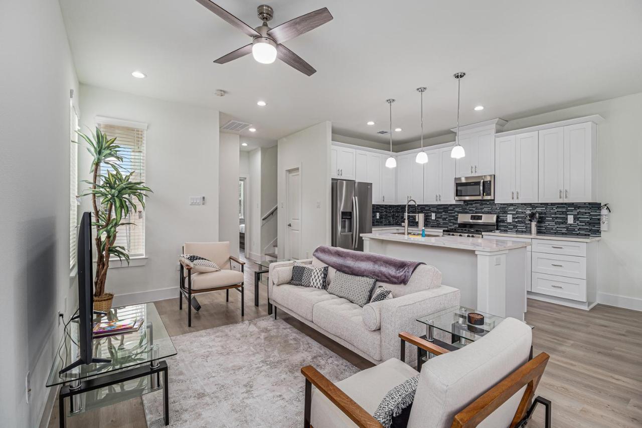 Holiday home Heart Of Houston, Unit B