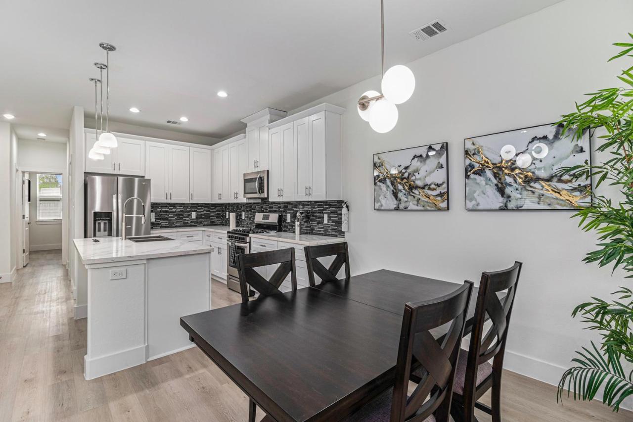 Holiday home Heart Of Houston, Unit B Houston