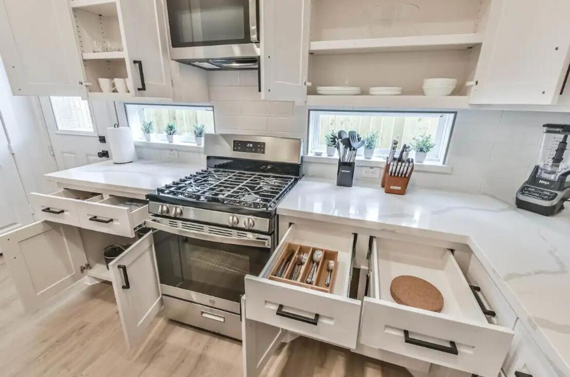 Inter-connected Duplex 8br Sleeps 22 Swim Holiday home *