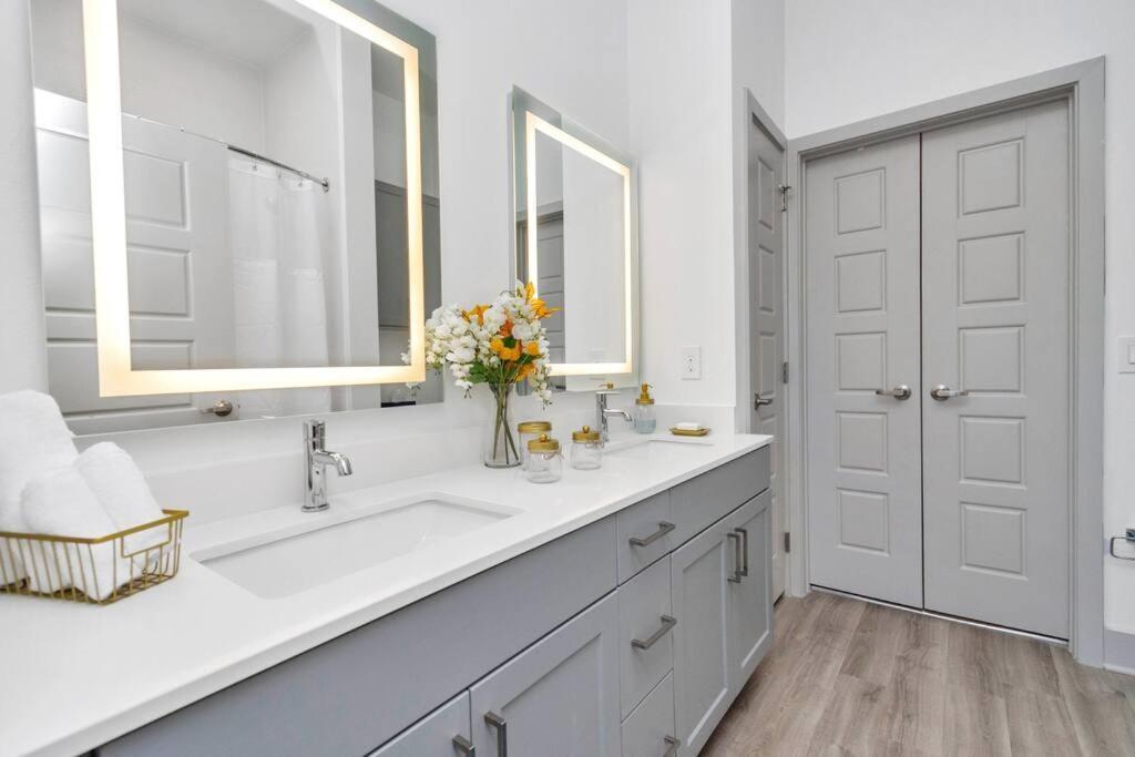 Midtown Luxury At River Oaks * Houston