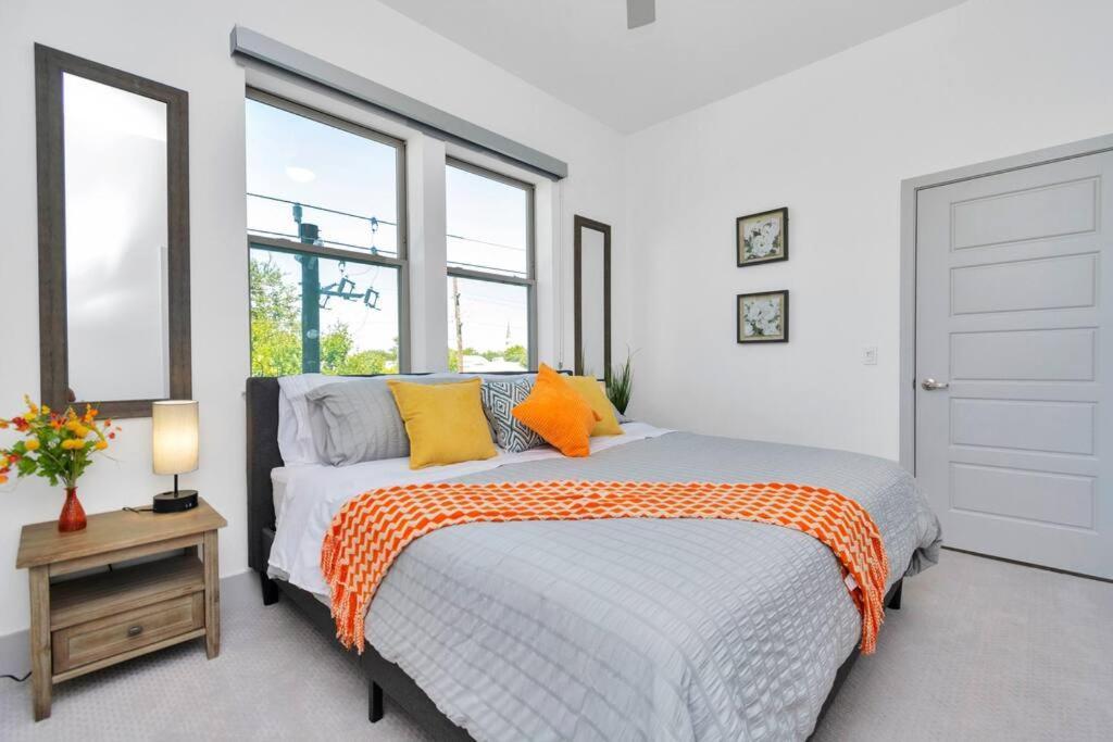 Midtown Luxury At River Oaks Apartment