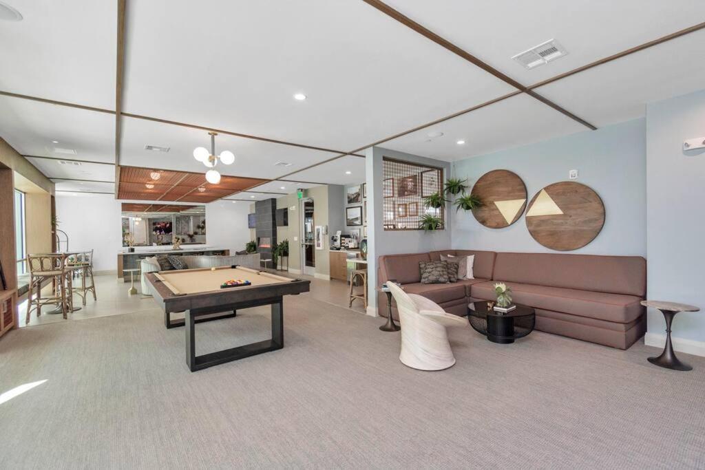Apartment Midtown Luxury At River Oaks *