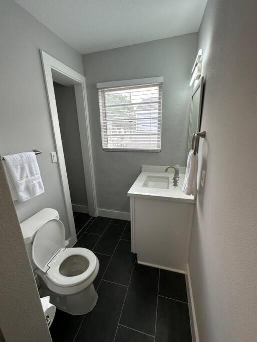 Elegant 1 Bdr Montrose-bologna@the Italian Plaza * Houston